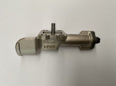 Spercylinder (nemer): voor- en achteras
